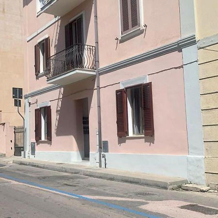 International House Olbia Otel Dış mekan fotoğraf